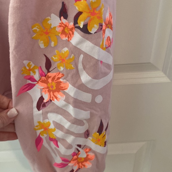 Pink - Light pink crop top sweatshirt Size Large - Picture 2 of 4